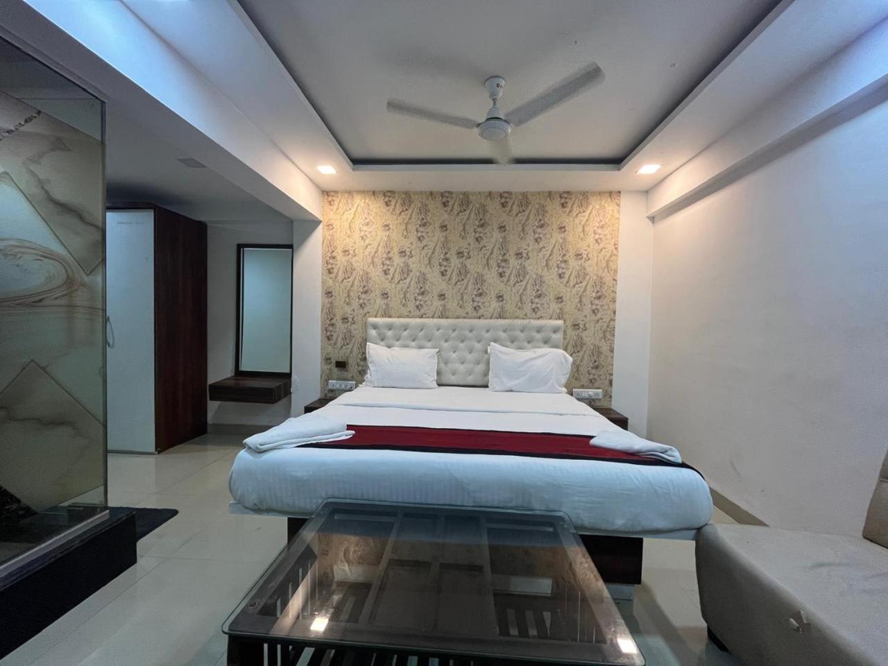 Arsh Executive Inn Dive Zewnętrze zdjęcie