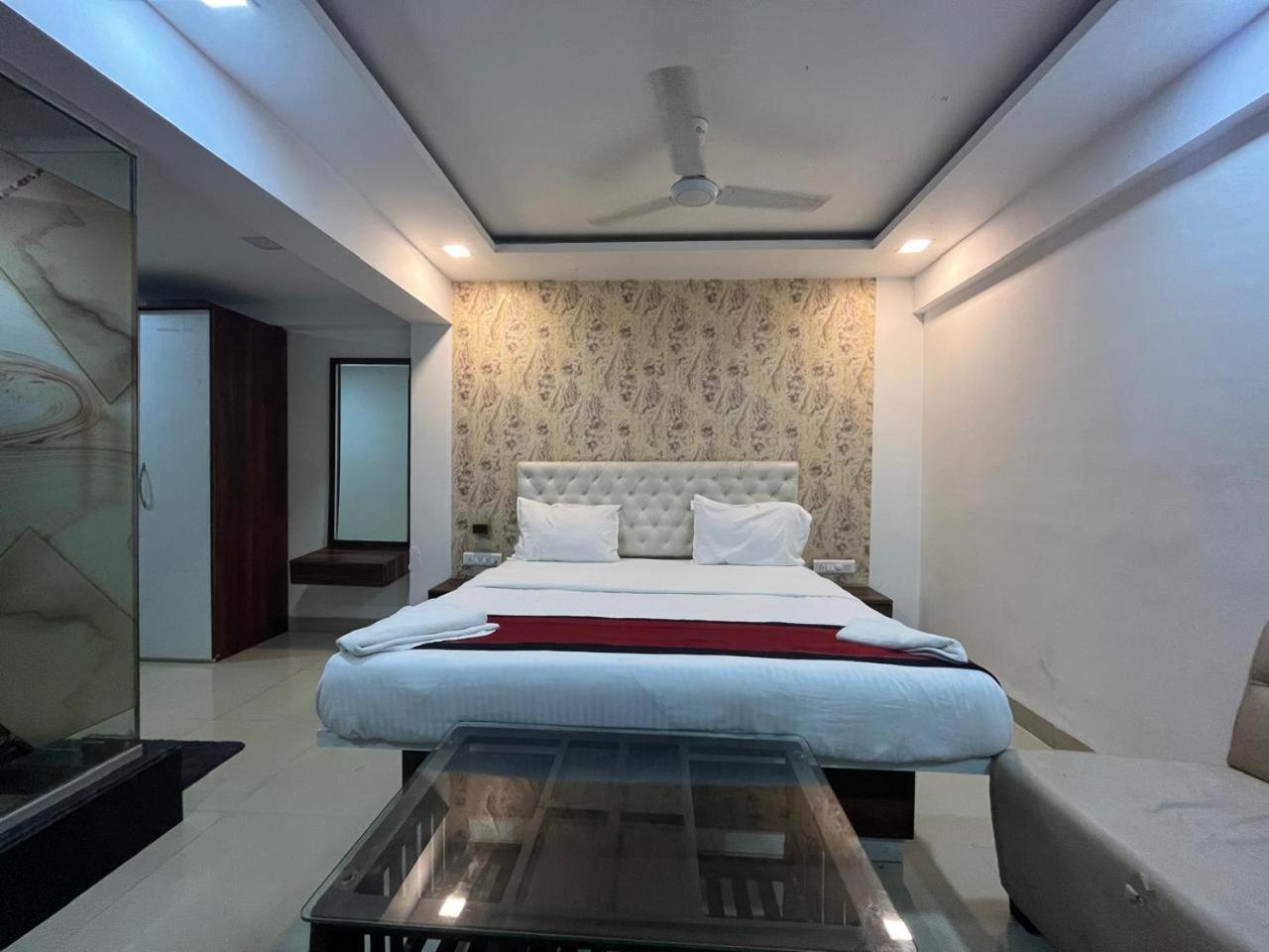 Arsh Executive Inn Dive Zewnętrze zdjęcie