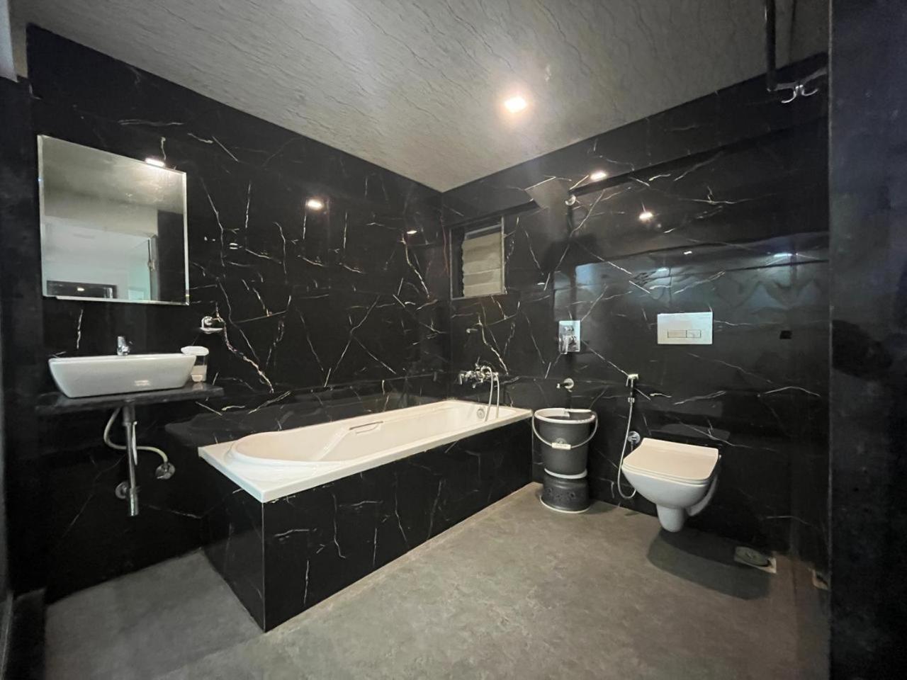 Arsh Executive Inn Dive Zewnętrze zdjęcie