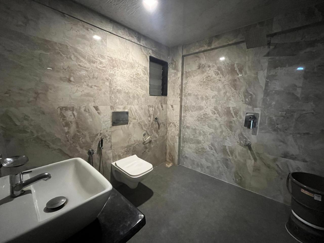 Arsh Executive Inn Dive Zewnętrze zdjęcie